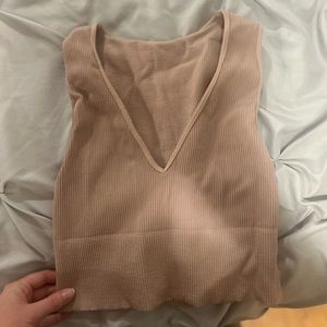 Nude low plunge cropped tank size small